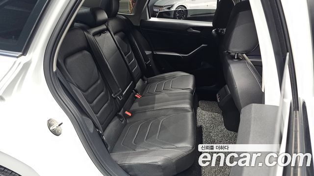 Volkswagen Jetta 2021 — photo 11