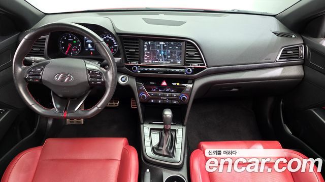Hyundai AVANTE 2018 — photo 7