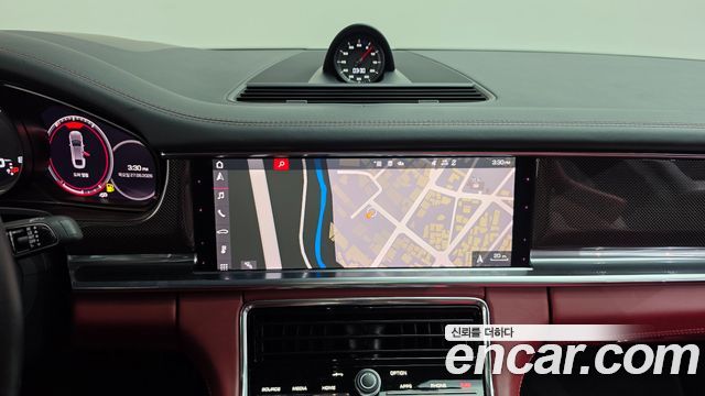 Porsche Panamera 2021 — photo 18