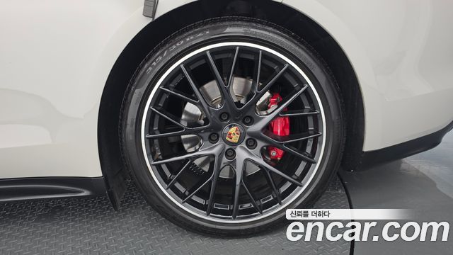 Porsche Panamera 2021 — photo 7