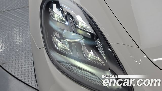 Porsche Panamera 2021 — photo 8