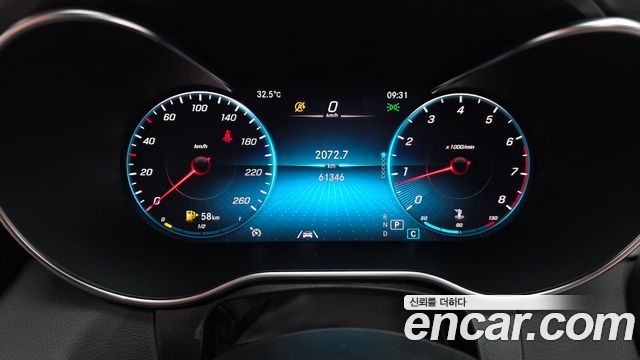 Mercedes-Benz C-Class 2020 — photo 11