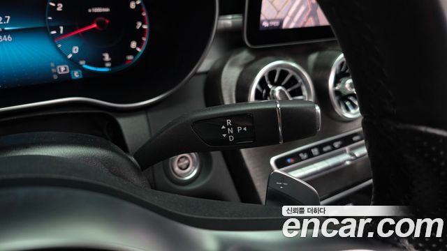 Mercedes-Benz C-Class 2020 — photo 12