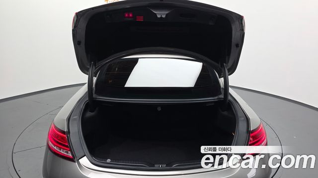 Mercedes-Benz C-Class 2020 — photo 26