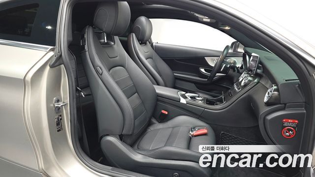 Mercedes-Benz C-Class 2020 — photo 16