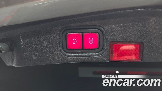 Mercedes-Benz C-Class 2020 — photo 28
