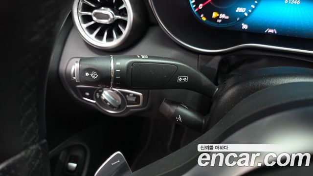 Mercedes-Benz C-Class 2020 — photo 31