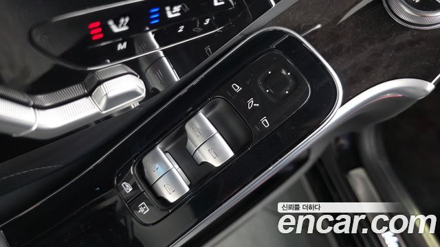 Mercedes-Benz S-Class 2021 — photo 41