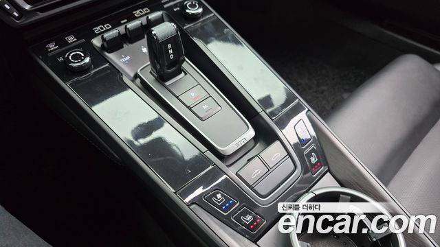 Porsche 911 2023 — photo 9