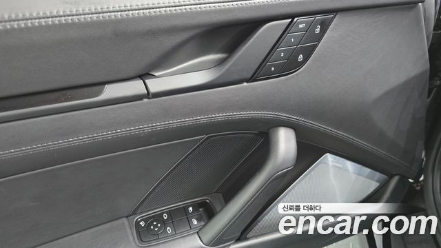 Porsche 911 2023 — photo 13