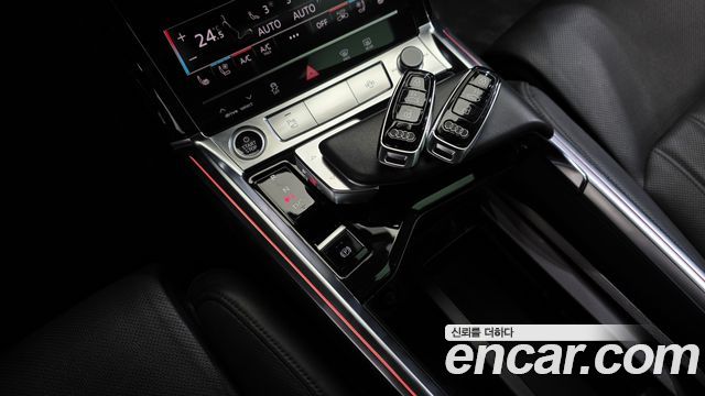 Audi e-tron 2022 — photo 12