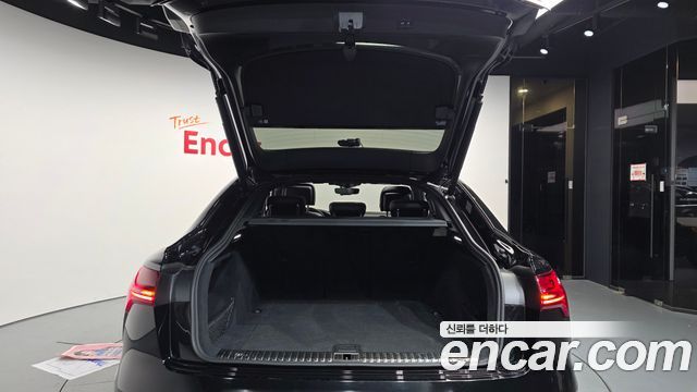 Audi e-tron 2022 — photo 26