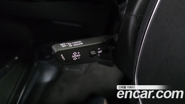 Audi e-tron 2022 — photo 29