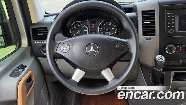 Mercedes-Benz Sprinter 2015 — photo 13