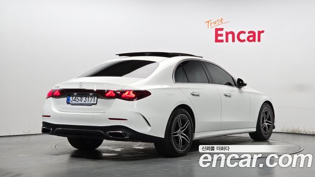 Mercedes-Benz E-Class 2026 — photo 2