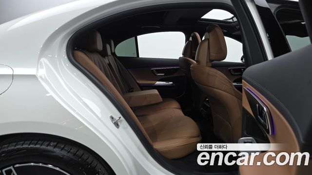 Mercedes-Benz E-Class 2026 — photo 18