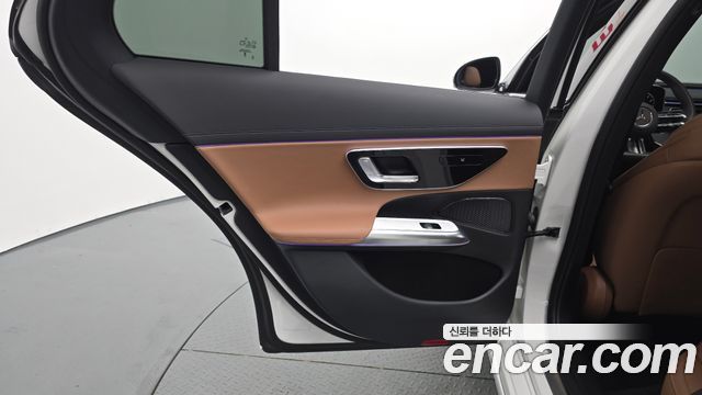 Mercedes-Benz E-Class 2026 — photo 15