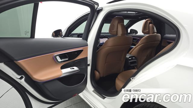 Mercedes-Benz E-Class 2026 — photo 16
