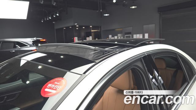 Mercedes-Benz E-Class 2026 — photo 35