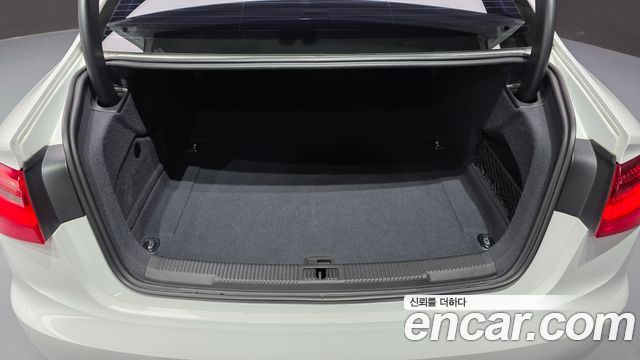 Audi A6 2015 — photo 18