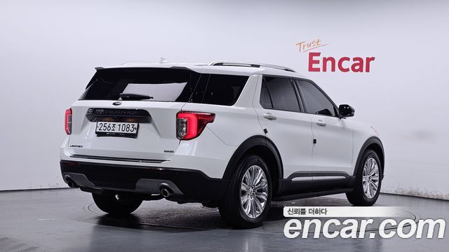 Ford Explorer 2020 — photo 2