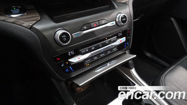 Ford Explorer 2020 — photo 23
