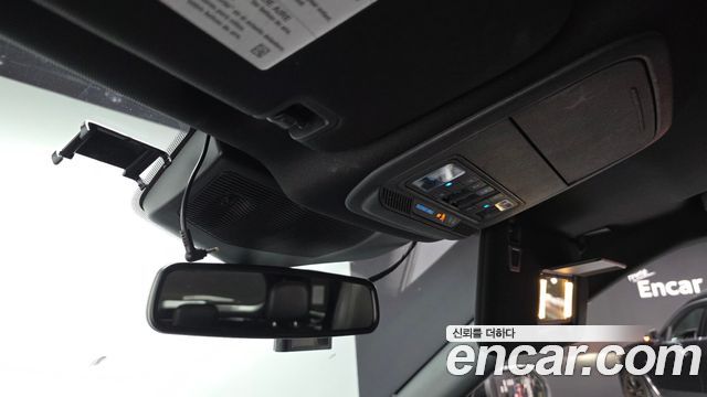 Ford Explorer 2020 — photo 24