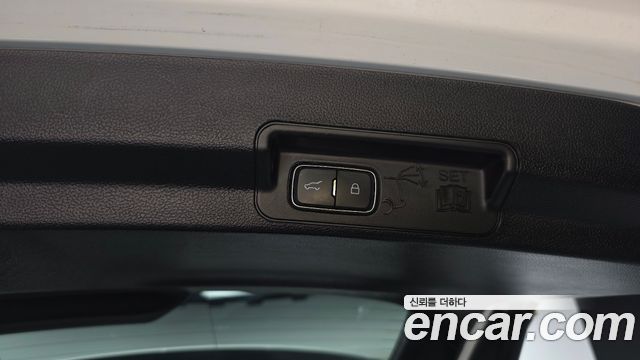 Ford Explorer 2020 — photo 26