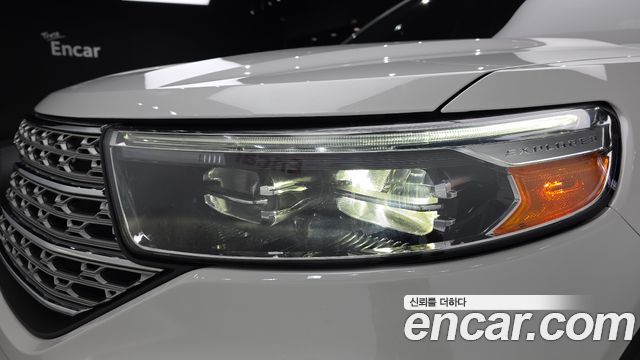 Ford Explorer 2020 — photo 8