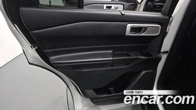 Ford Explorer 2020 — photo 15