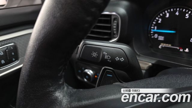 Ford Explorer 2020 — photo 37
