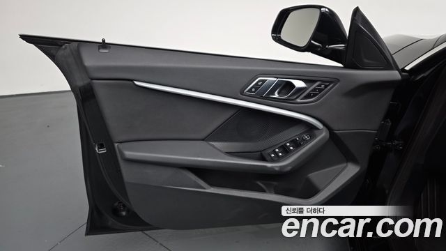 BMW 2-Series 2021 — photo 14