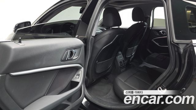BMW 2-Series 2021 — photo 16