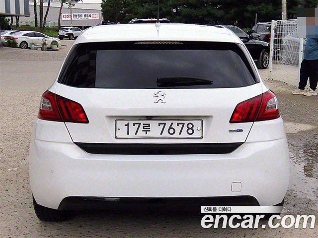 Peugeot 308 2015 — photo 4