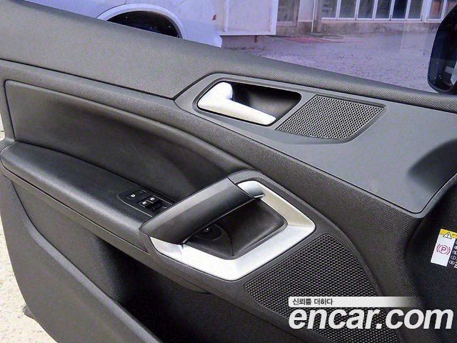 Peugeot 308 2015 — photo 11