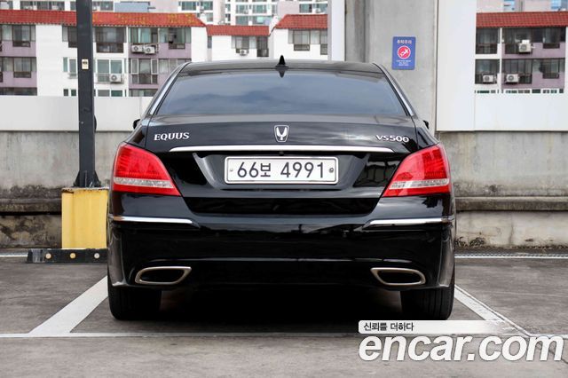 Hyundai Equus 2010 — photo 6