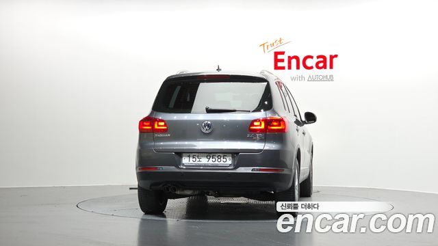 Volkswagen Tiguan 2016 — photo 4