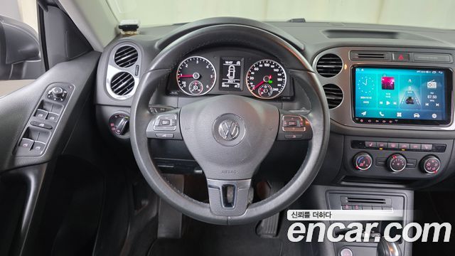 Volkswagen Tiguan 2016 — photo 14