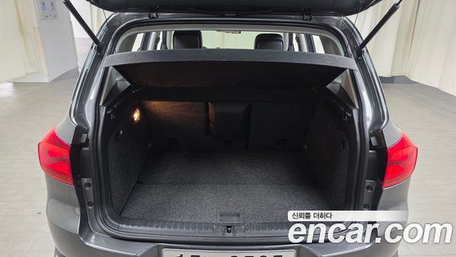 Volkswagen Tiguan 2016 — photo 16