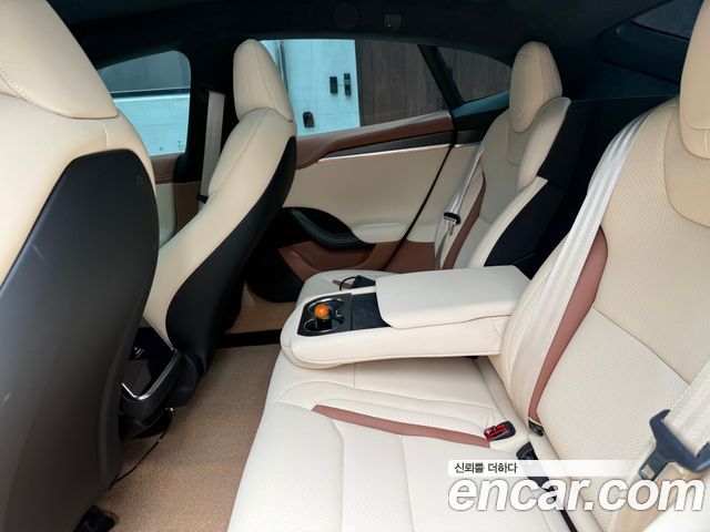 Tesla Model S 2023 — photo 6
