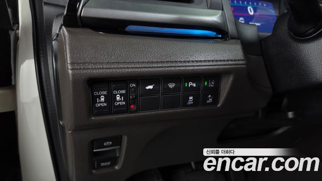 Honda Odyssey 2018 — photo 35