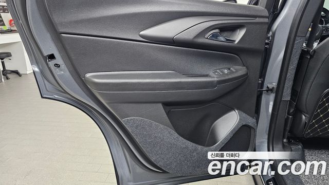 Chevrolet Korea Trailblazer 2022 — photo 15
