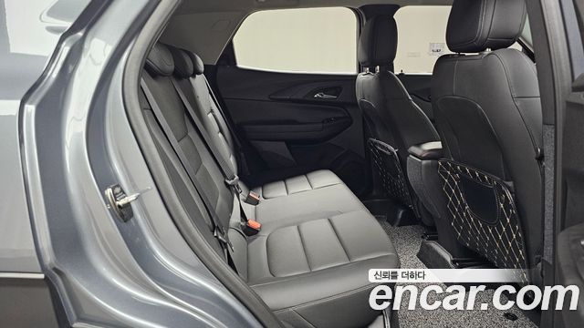 Chevrolet Korea Trailblazer 2022 — photo 16