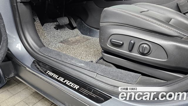 Chevrolet Korea Trailblazer 2022 — photo 31