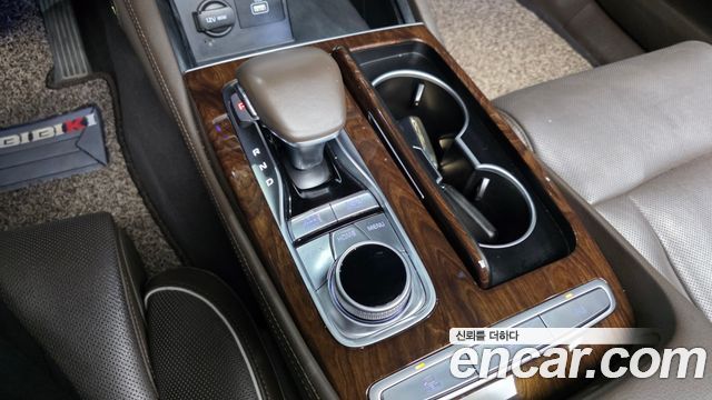 Kia K9 2019 — photo 9