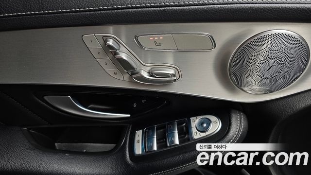 Mercedes-Benz GLC-Class 2019 — photo 23