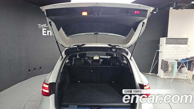 Mercedes-Benz GLC-Class 2019 — photo 26