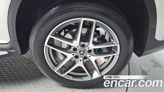 Mercedes-Benz GLC-Class 2019 — photo 7