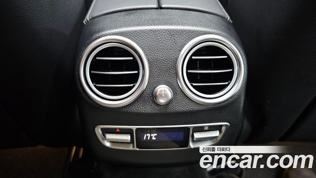 Mercedes-Benz GLC-Class 2019 — photo 32