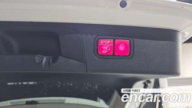 Mercedes-Benz GLC-Class 2019 — photo 34